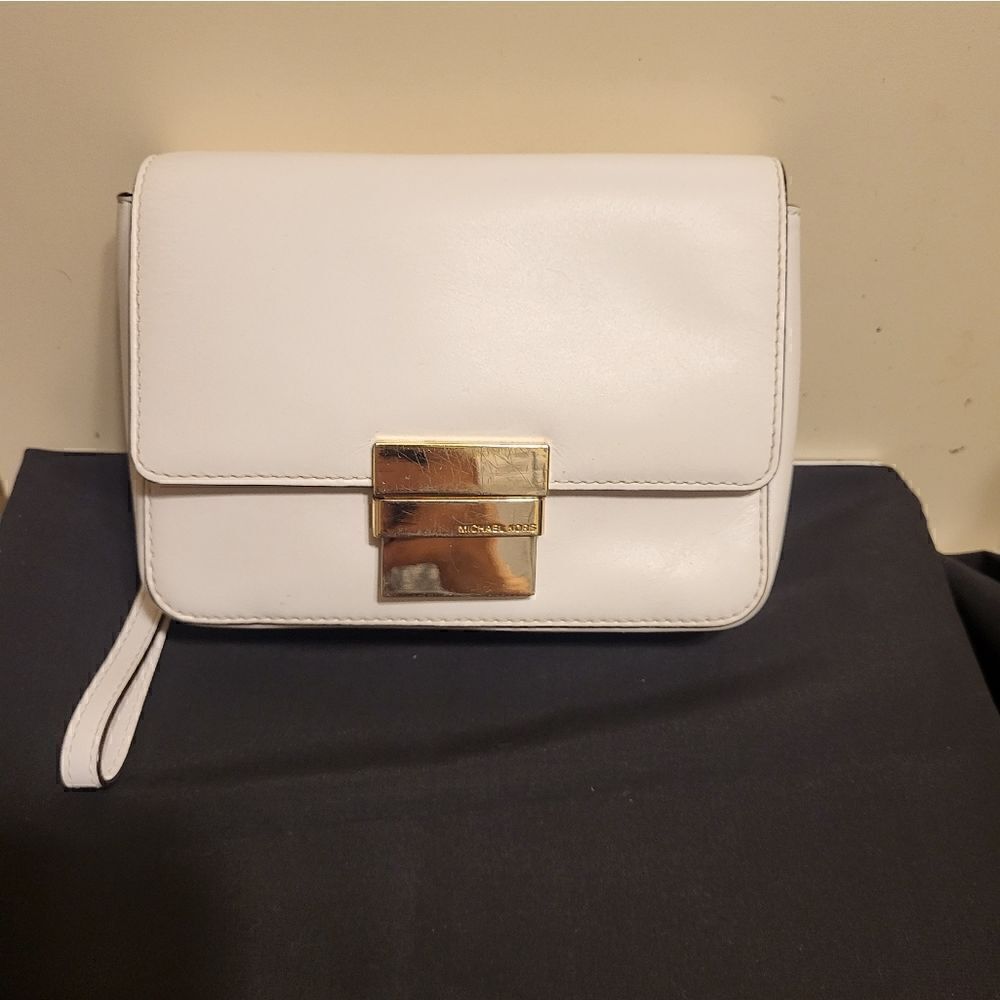 Auth.Michael Kors "Madelyn" White Leather Wristlet Clutch Gold Hardware Ret.$189